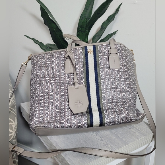 Tory Burch Handbags - Tory Burch Gemini Link Bag Gray